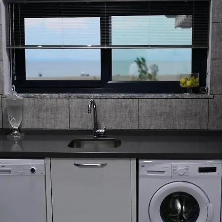 Detached With Private Pool And Sea View Vila