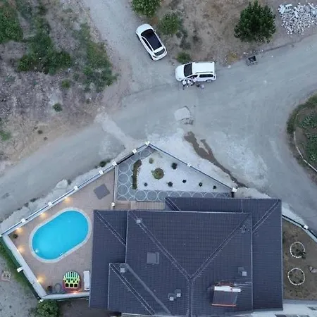 Detached With Private Pool And Sea View Gonen